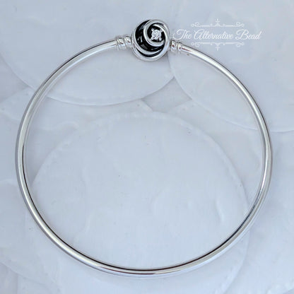 Pandora Moments Encircled Clasp Bangle silver sterling-silver Bangle by The Alternative Bead. Your official Pandora Retailer from Germany
