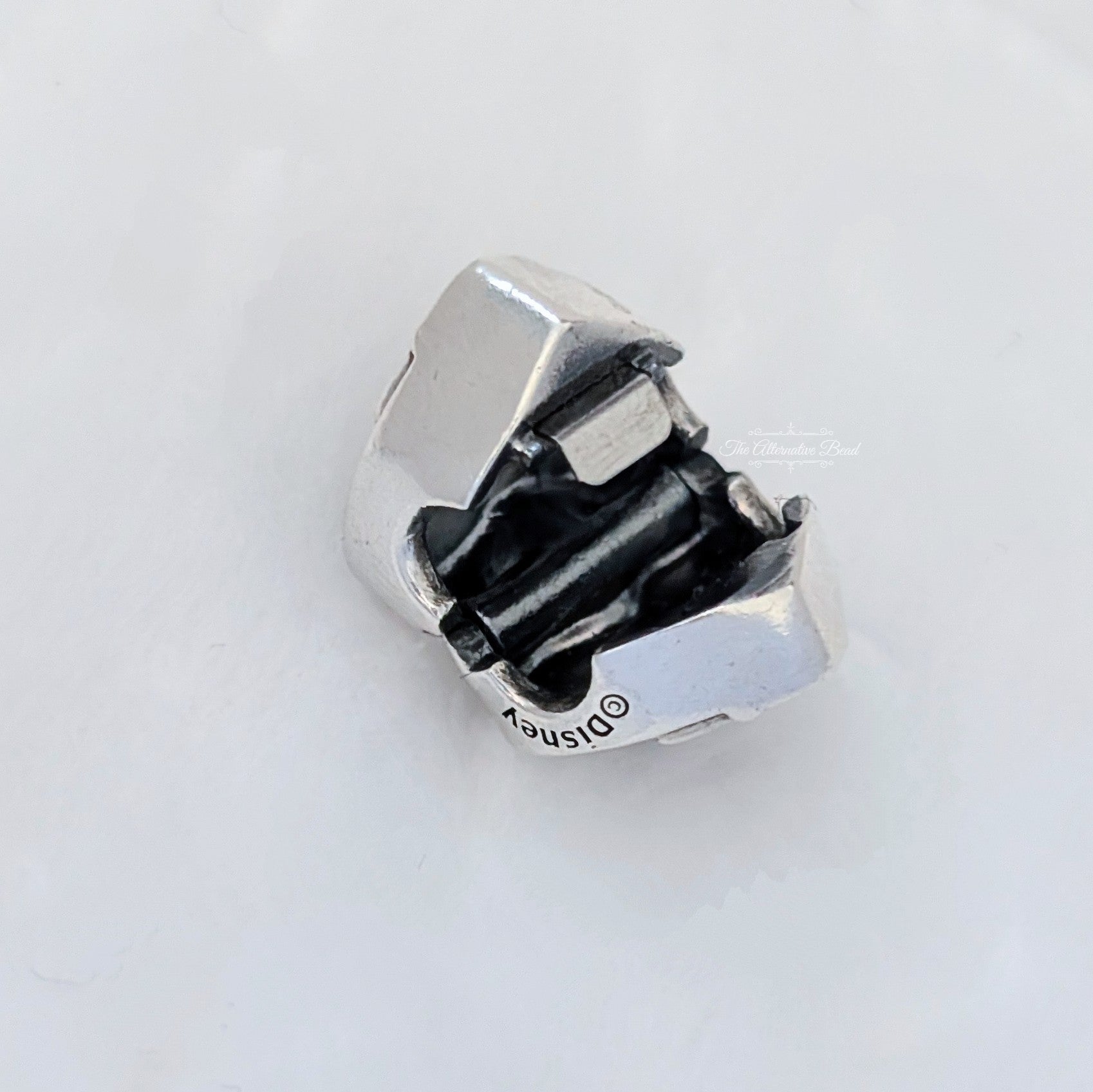 Disney x Pandora Snow White Clip red; silver; white sterling-silver; enamel Clip by The Alternative Bead. Your official Disney x Pandora Retailer from Germany