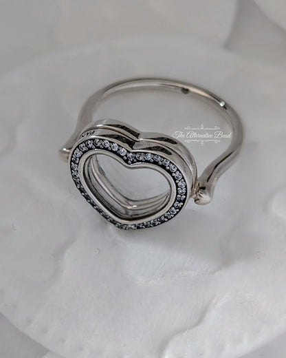 Lockets Sparkling Heart Ring