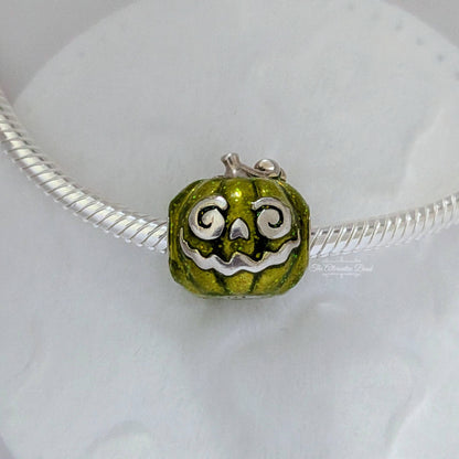 Bella Fascini Halloween Pumpkin Apple