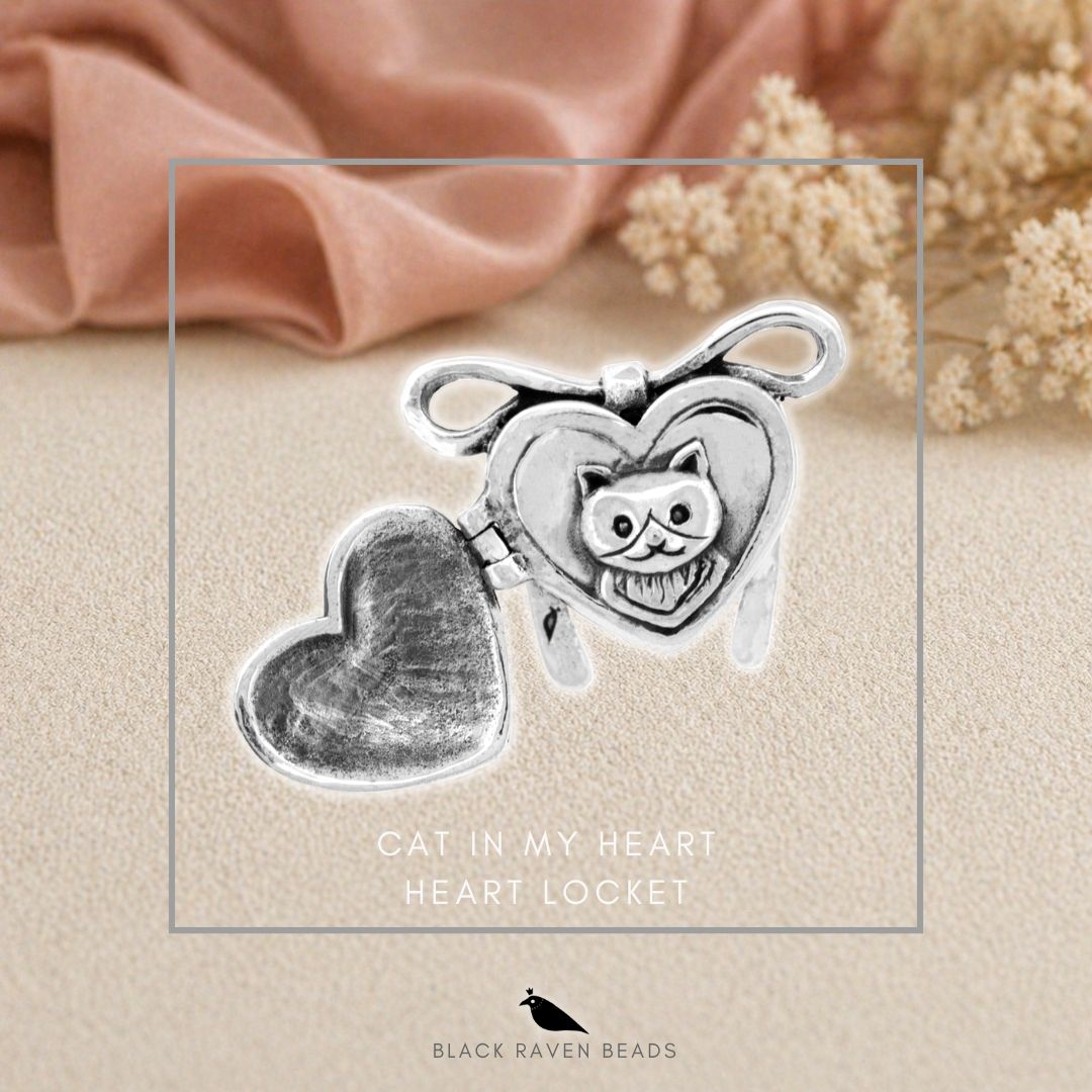 Black Raven Beads Cat in My Heart - Heart Locket silver sterling-silver Dangle by The Alternative Bead. Your official Black Raven Beads Retailer from Germany