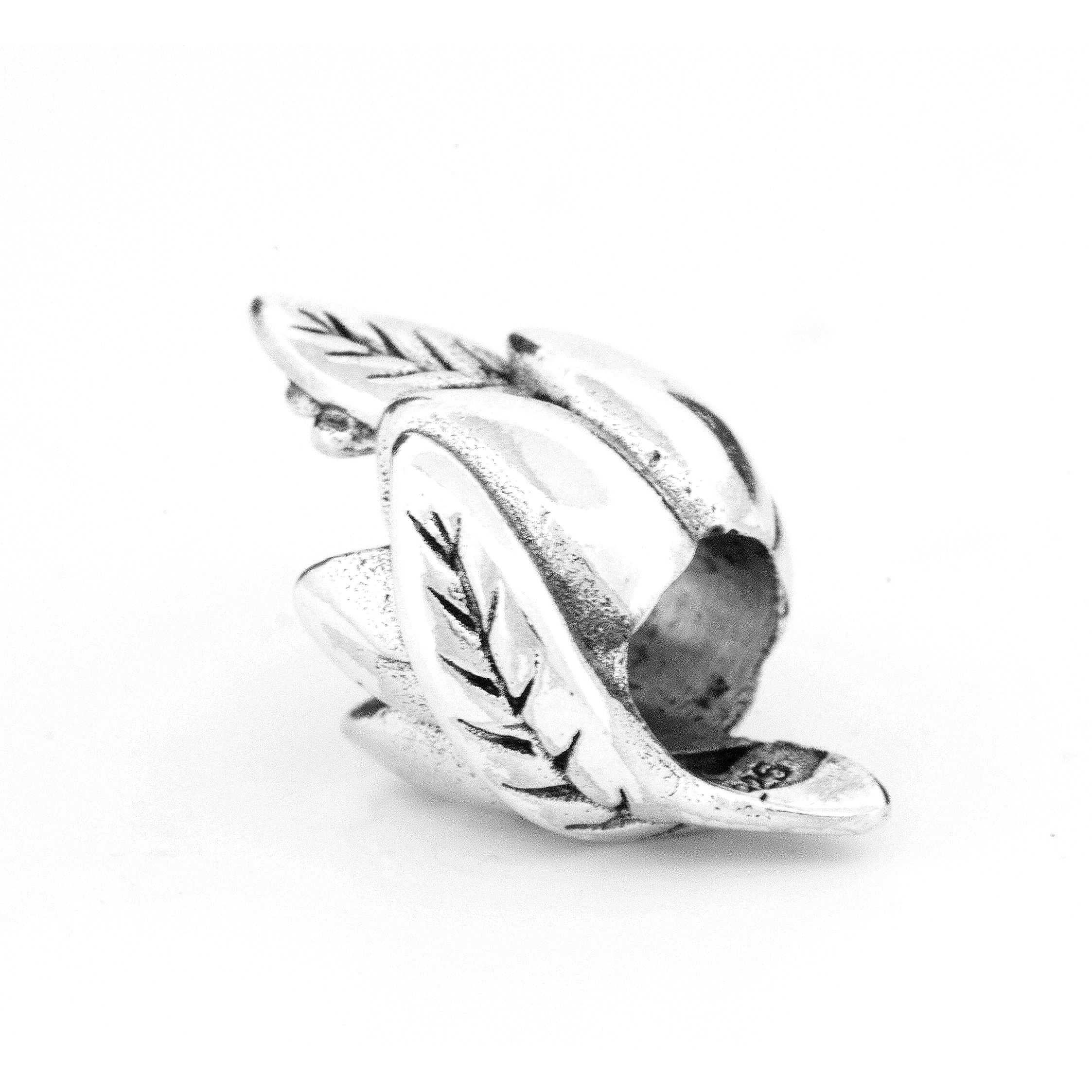 Black Raven Beads Rebirth Crocus silver sterling-silver Charm by The Alternative Bead. Your official Black Raven Beads Retailer from Germany