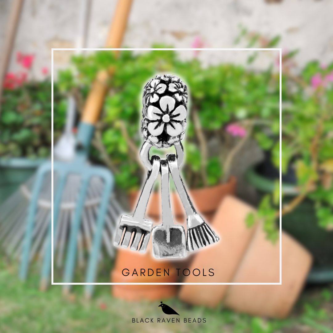 Black Raven Beads Garden Tools silver sterling-silver Dangle by The Alternative Bead. Your official Black Raven Beads Retailer from Germany