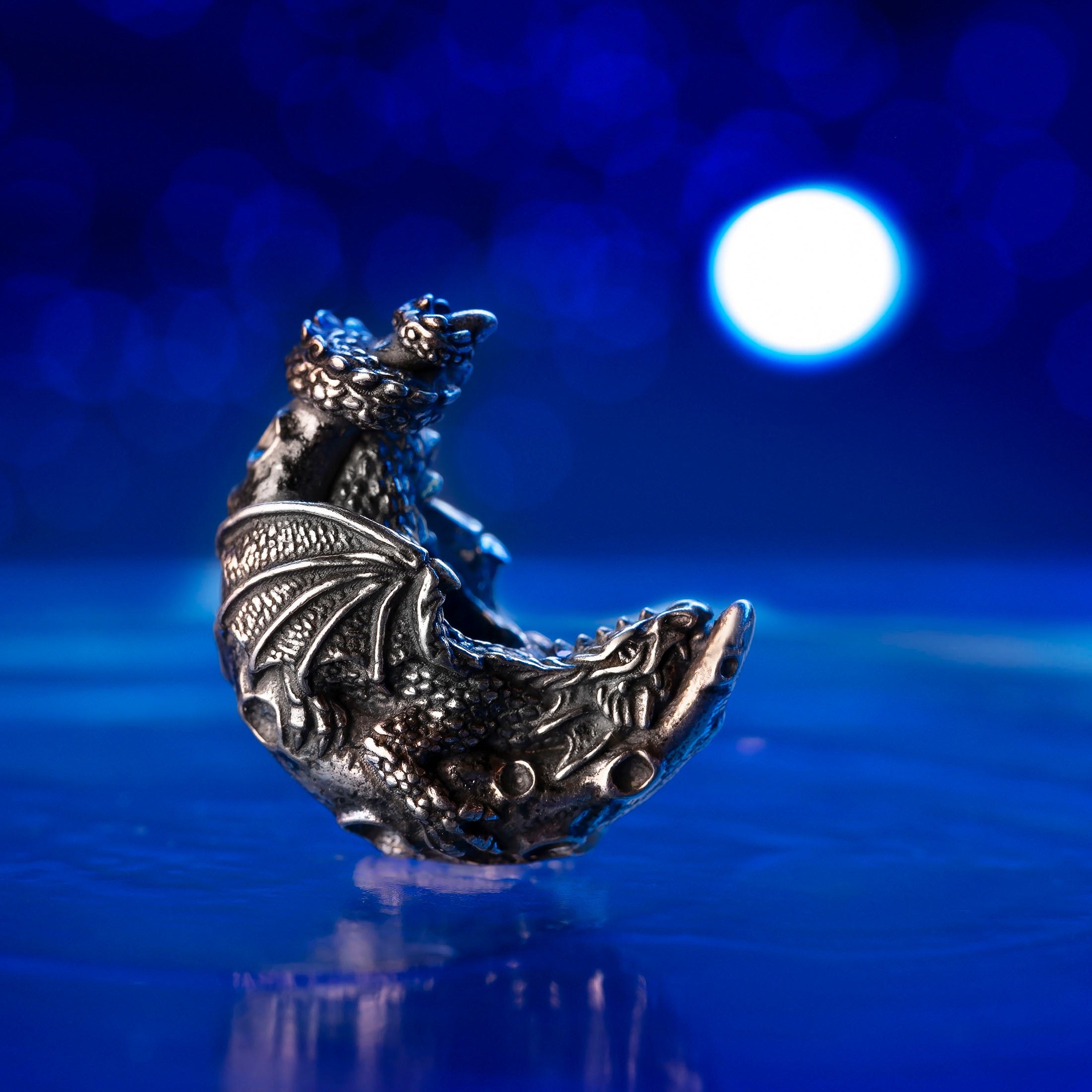 Elfbeads The Crescent Dragon silver sterling-silver Bead by The Alternative Bead. Your official Elfbeads Retailer from Germany