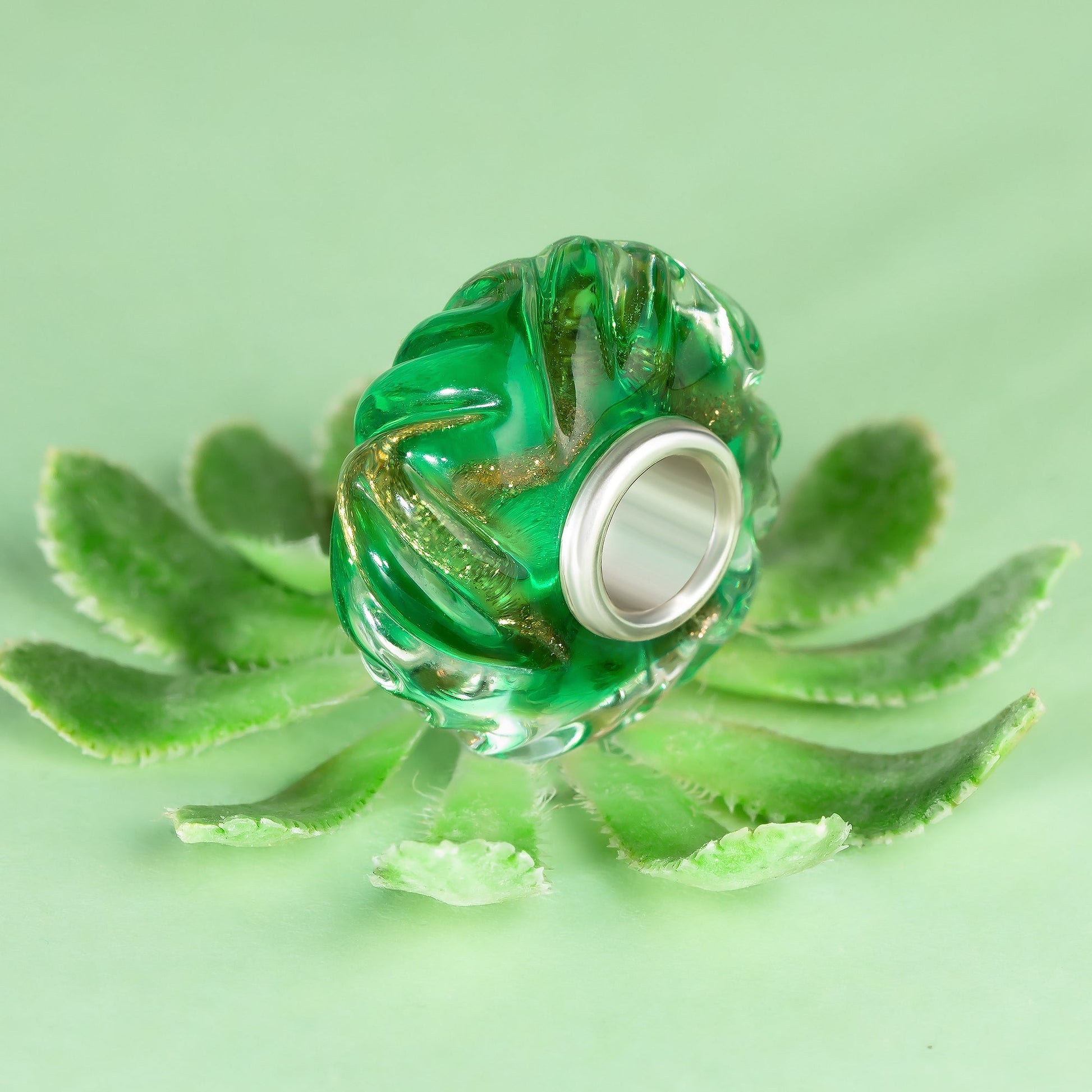 Elfbeads Kiwi Gold Sprinkles Roll (G230715) green; silver glass Bead - The Alternative Bead official German Retailer. Buy 4 get 5 - free DHL Shipping for all orders above 150 ?