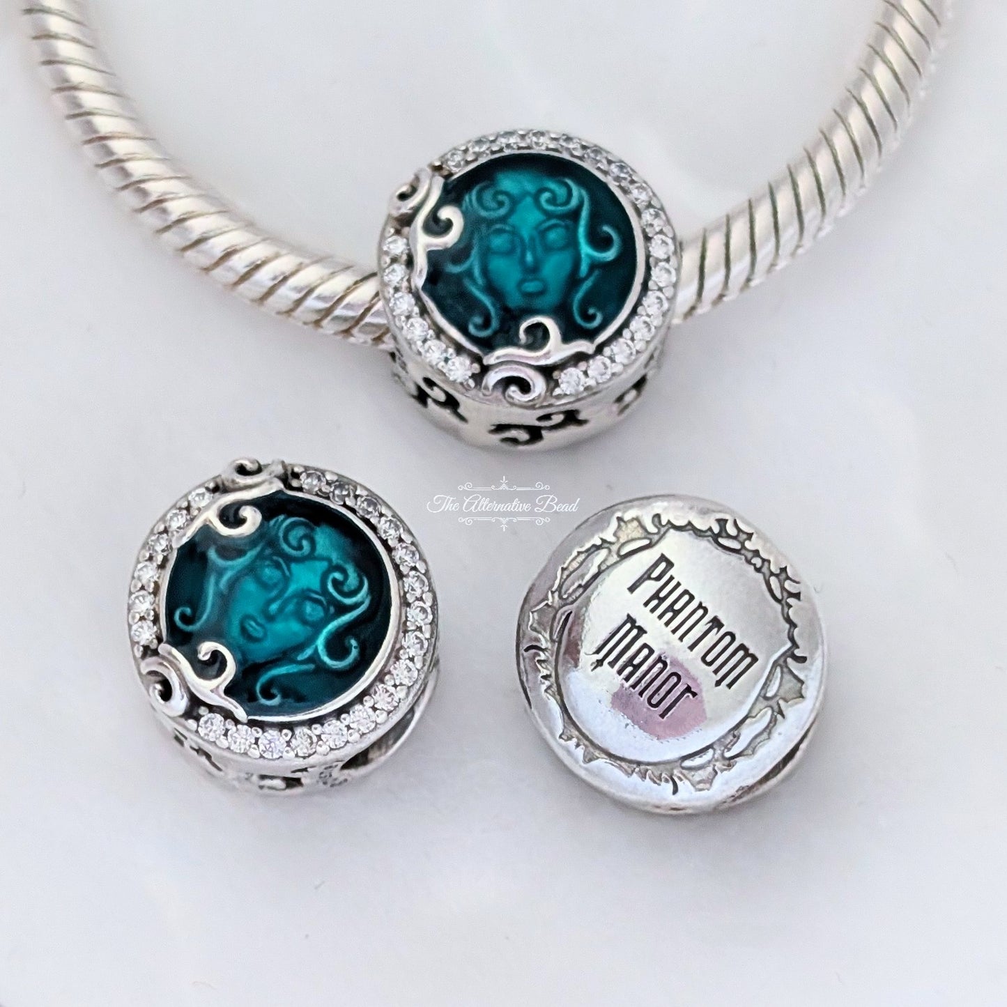 Disney x Pandora The Haunted Mansion Madame Leota silver; blue sterling-silver Bead by The Alternative Bead. Your official Disney x Pandora Retailer from Germany